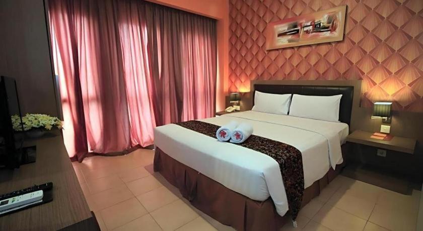 Grand Malioboro Yogyakarta Hotel Exterior photo